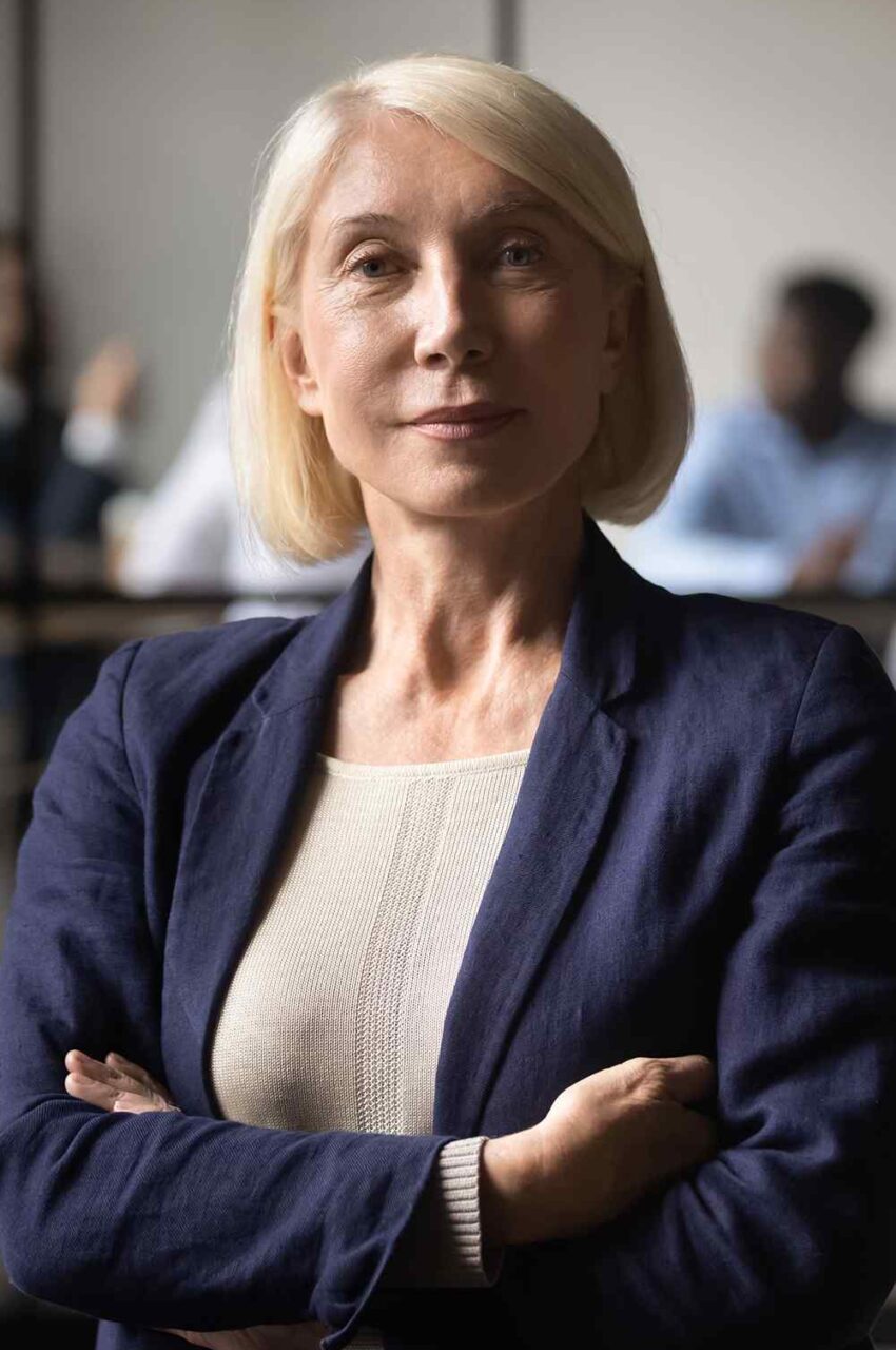 https://asiacampus.org/wp-content/uploads/2019/02/team_04-850x1280.jpg